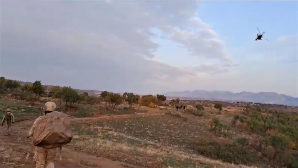 ANKARA (AA) – Yerlikaya, sosyal medya hesabından yaptığı açıklamada, şehitlerin