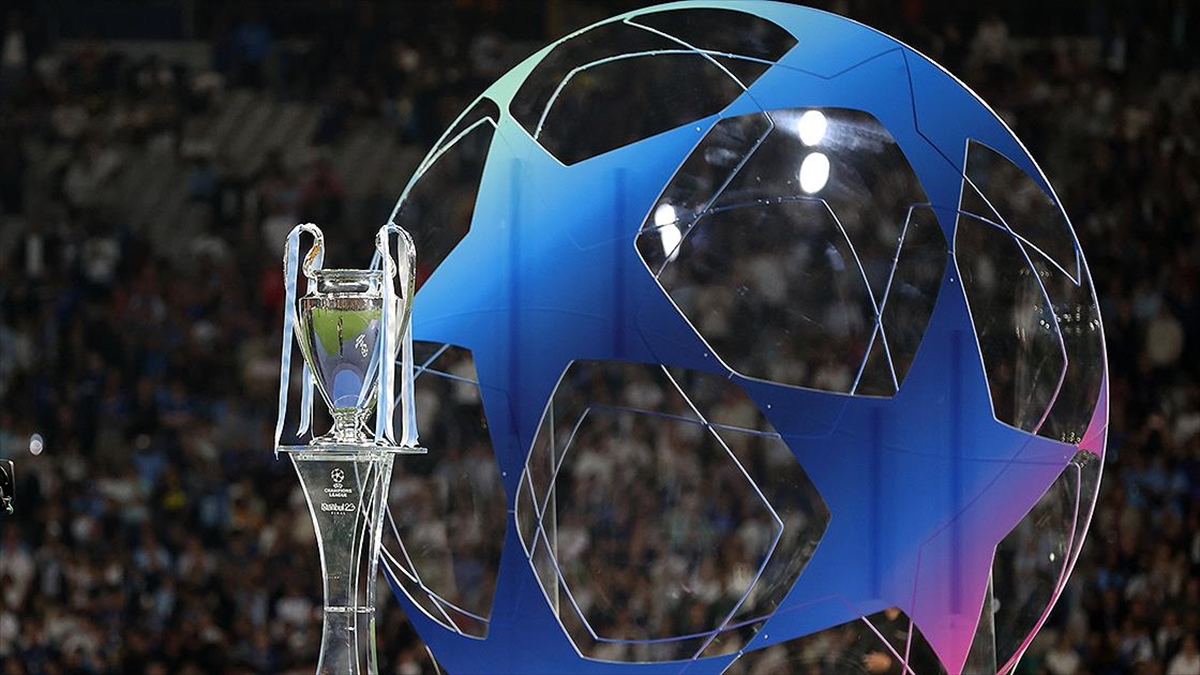 UEFA Şampiyonlar Ligi 2023-2024 sezonunda grup aşamasının üçüncü haftası, yarın