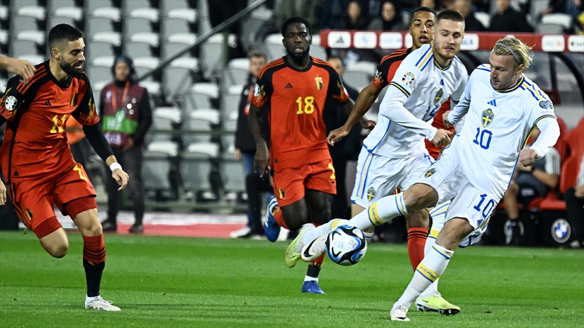 İSTANBUL (AA) – UEFA’dan yapılan açıklamada, “Yarıda kalan maçın devre