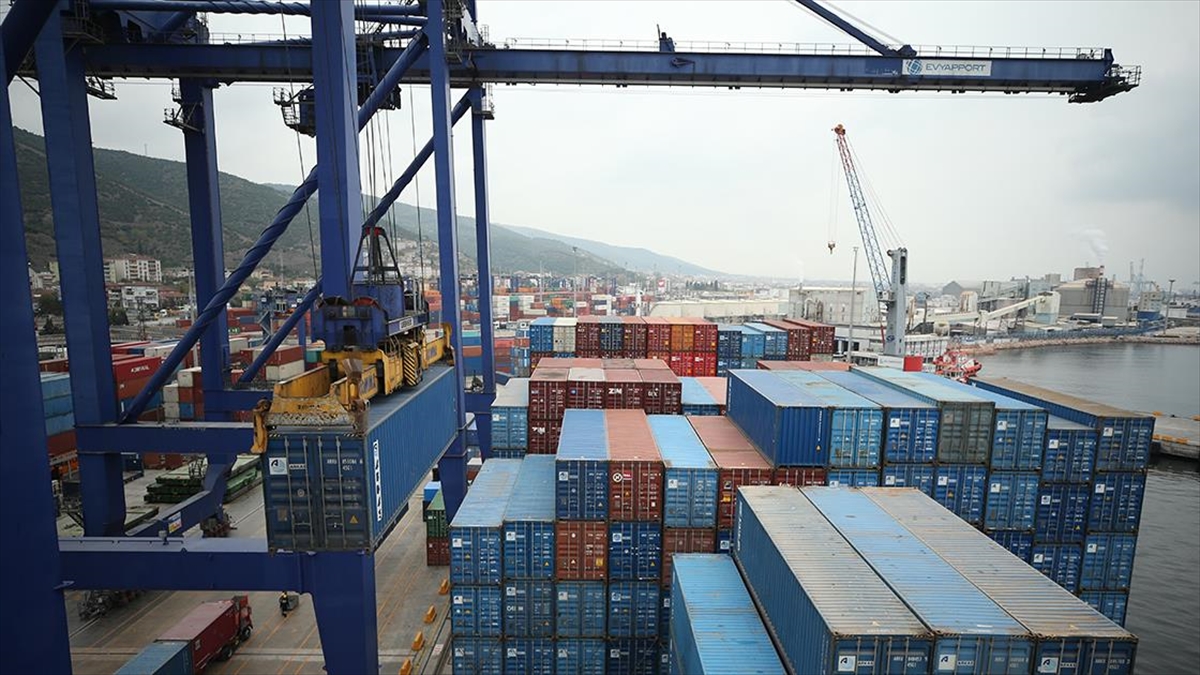 Uludağ İhracatçı Birliklerinin (UİB) eylül ayı ihracatının yaklaşık 3 milyar
