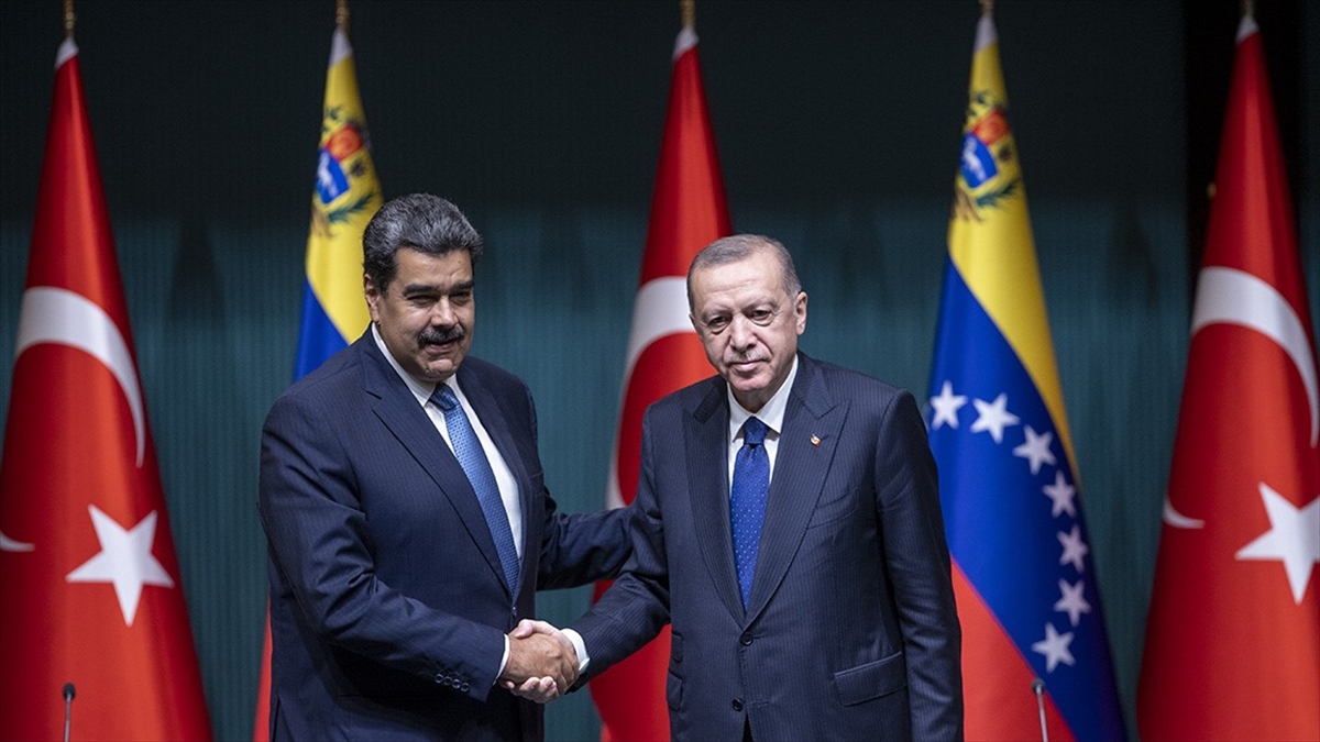 Venezuela Devlet Başkanı Nicolas Maduro, 29 Ekim Cumhuriyet Bayramı ve