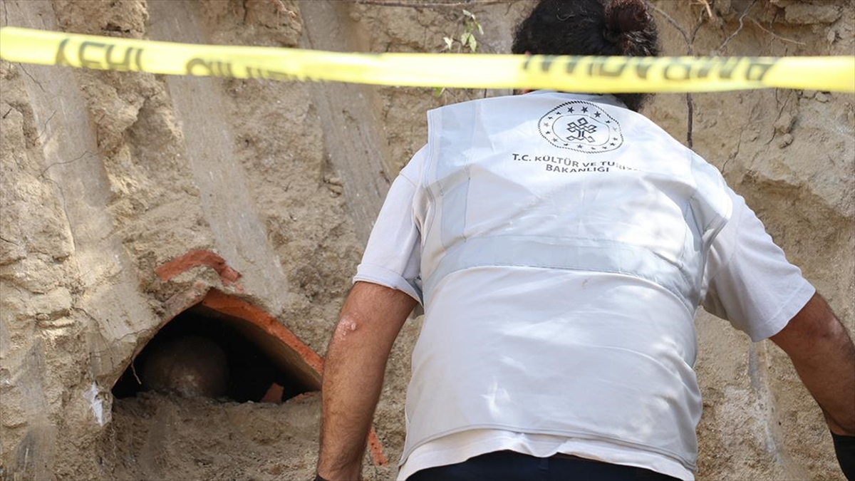 Yalova'nın Termal ilçesinde villa inşaatı kazısında bulunan Roma döneminden kalma