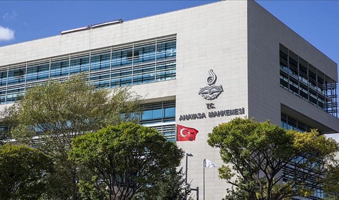 Anayasa Mahkemesi, Yargıtay ve Danıştay üyelerinin maaşlarına birinci sınıf hakim