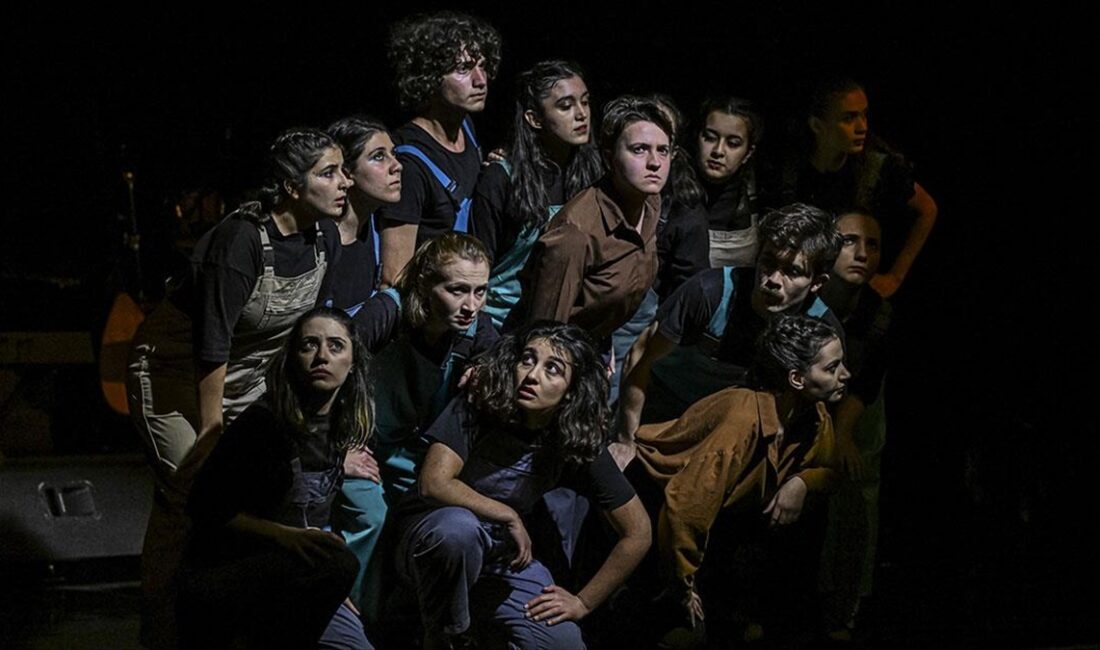 26. Uluslararası Ankara Tiyatro Festivali, Boğaziçi Üniversitesi Folklor Kulübünün "Gecenin