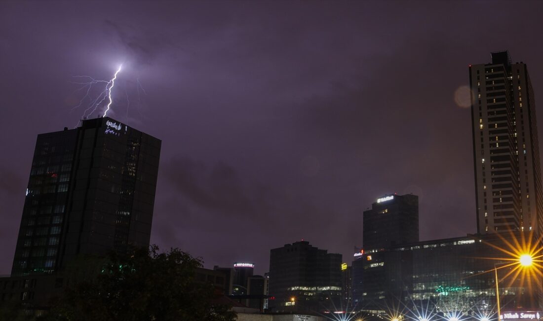 41 ilde “turuncu”, 31 ilde “sarı” meteorolojik uyarı Afet ve Acil Durum Yönetimi Başkanlığı (AFAD) yarın 41 il