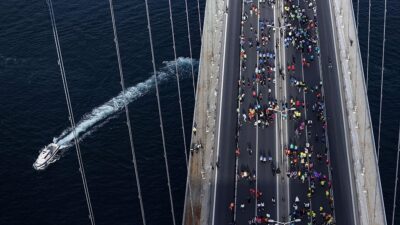 İSTANBUL (AA) – “D&uuml;nyanın kıtalararası koşulan tek maratonu” unvanını taşıyan