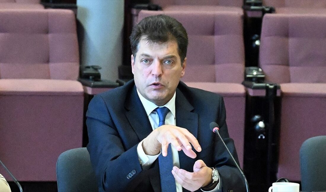 Avrupa Birliği (AB) Komisyonunun kriz yönetiminden sorumlu üyesi Lenarcic, Gazze'ye
