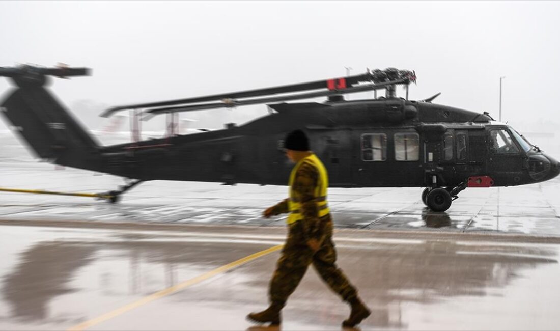 ABD Savunma Bakanı Lloyd Austin, ABD'nin Avustralya'ya "Black Hawk" helikopteri