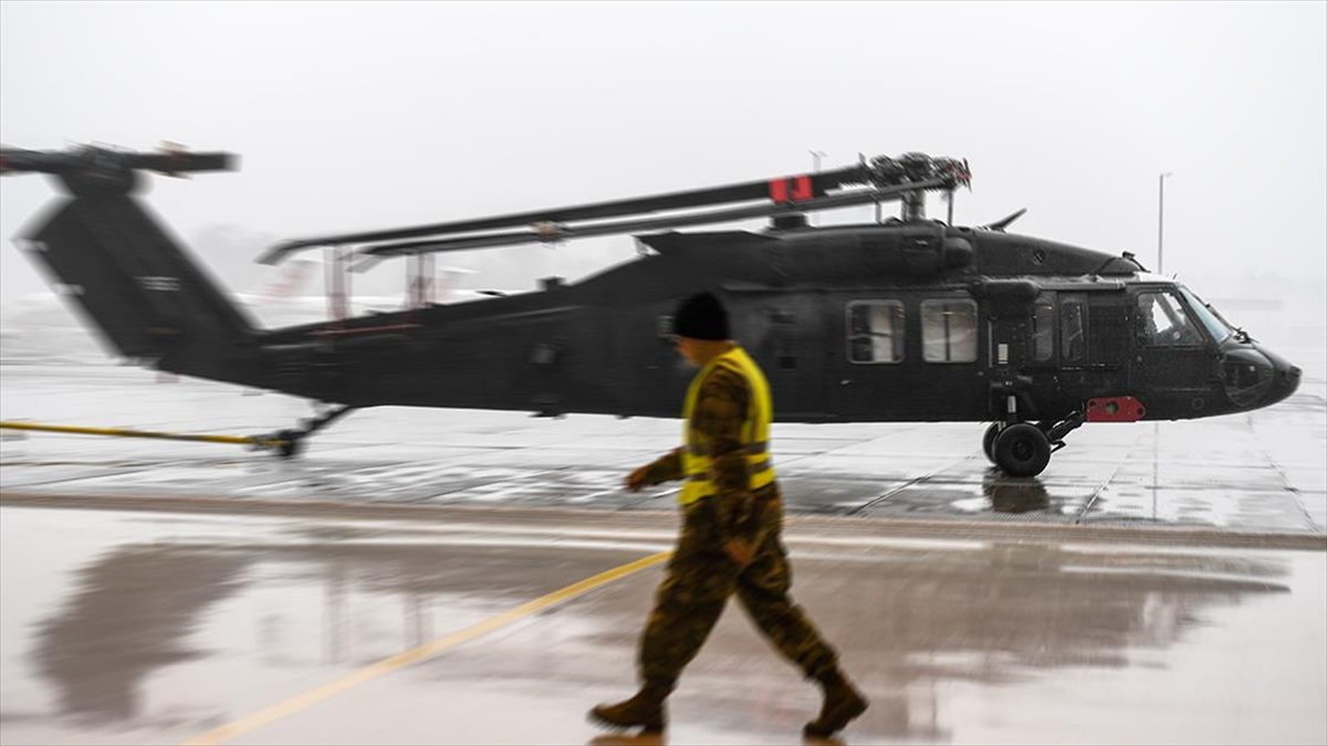 ABD Savunma Bakanı Lloyd Austin, ABD'nin Avustralya'ya "Black Hawk" helikopteri