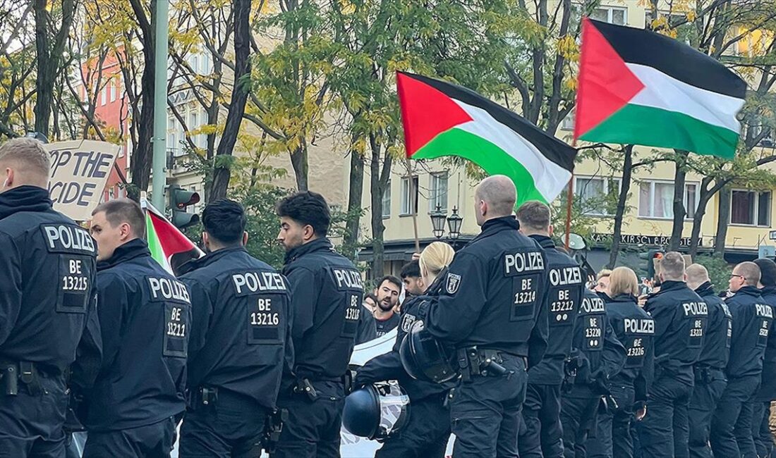 ABD Chicago Üniversitesi Hukuk Profesörü Genevieve Lakier, İsrail karşıtı görüşleri