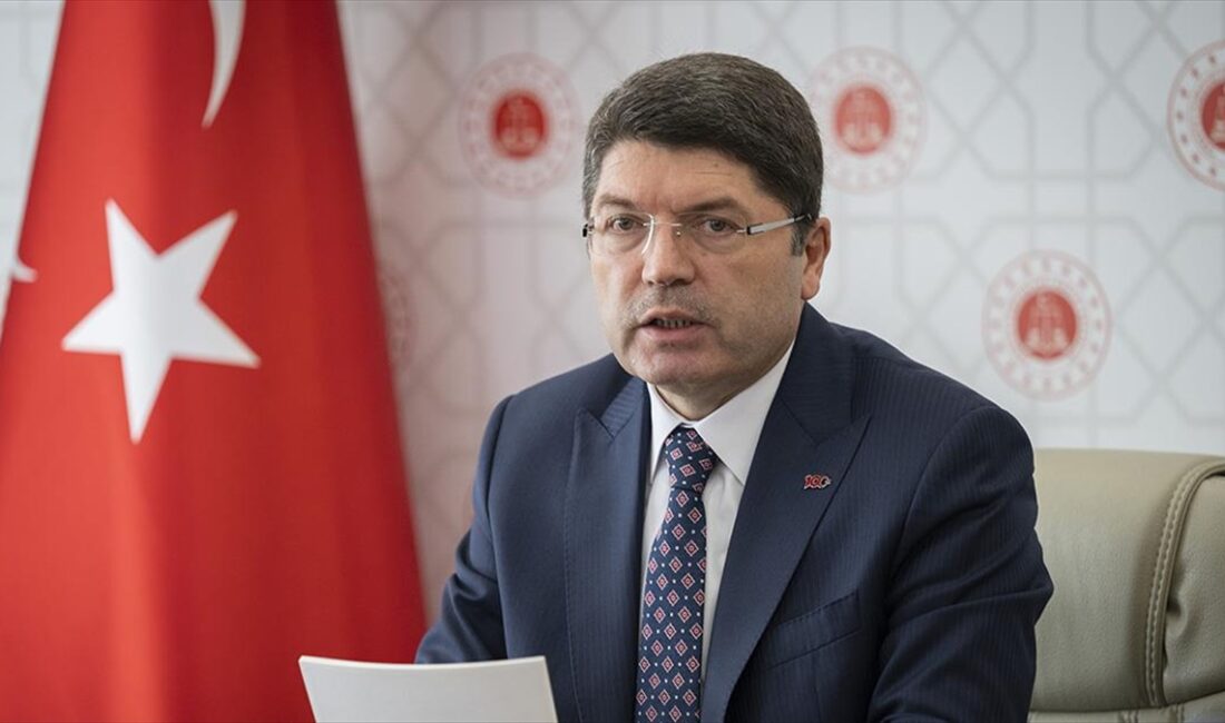 Adalet Bakanı Tunç: 6 Şubat depremleriyle ilgili davalarda yeni bir usul uygulanacak Bakan Tunç, 6 Şubat'ta meydana gelen depremlerle ilgili hak sahipliğine