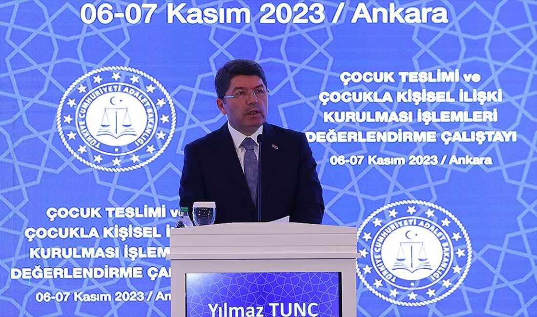 Bakan Tunç, Anayasa Mahkemesinin iptalini görüşeceği, kamuoyunda "dezenformasyon yasası" olarak