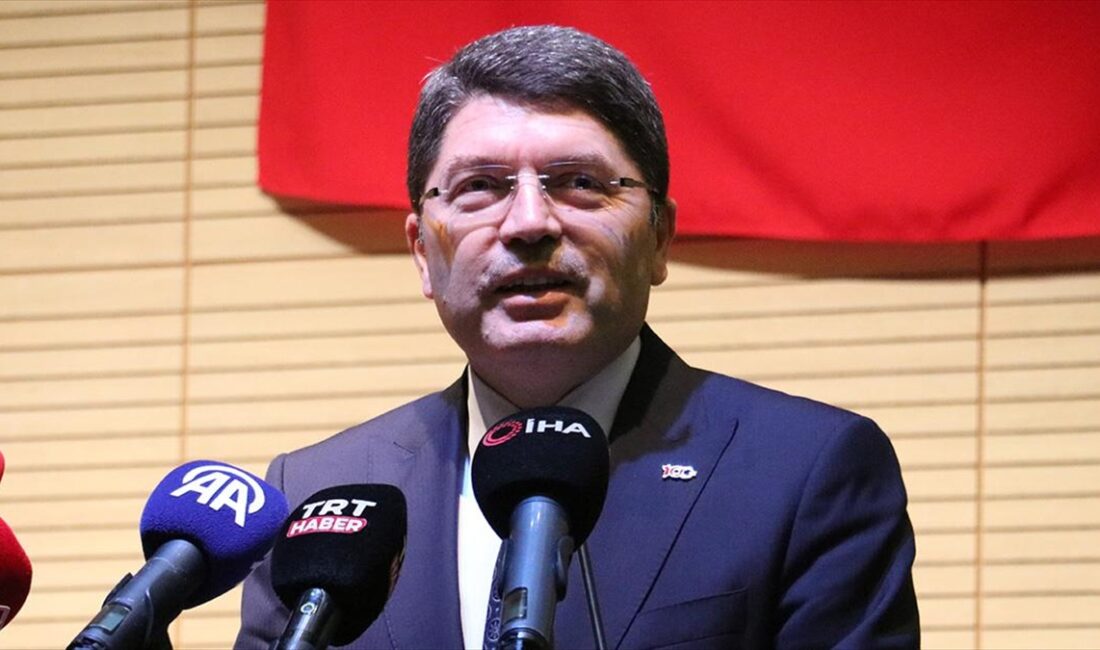Bakan Tunç, Türkiye'nin yürürlükte olan ceza kanunlarının tamamen yenilendiğini belirterek,