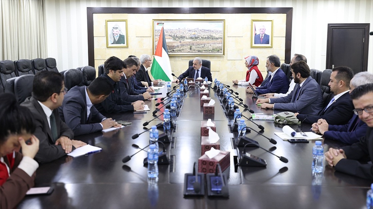 AFAD Başkanı Okay Memiş ve Türk Kızılay Genel Başkanı Fatma