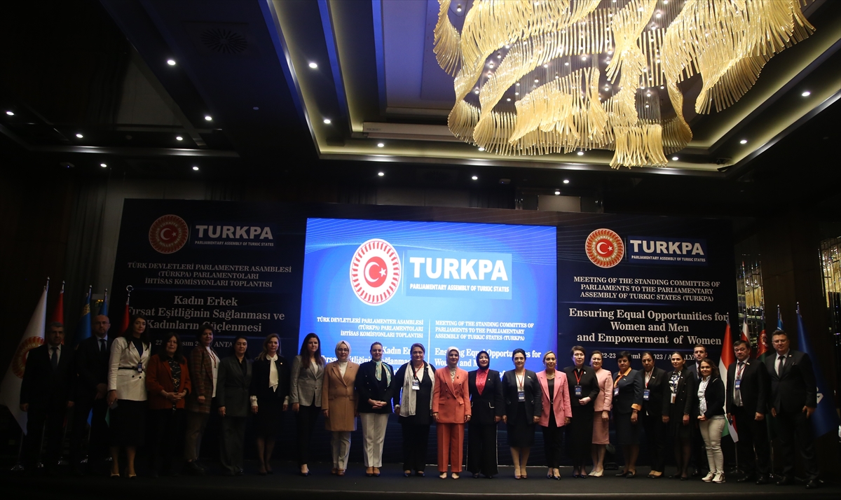 ANTALYA (AA) – Aile ve Sosyal Hizmetler Bakanı Mahinur Özdemir