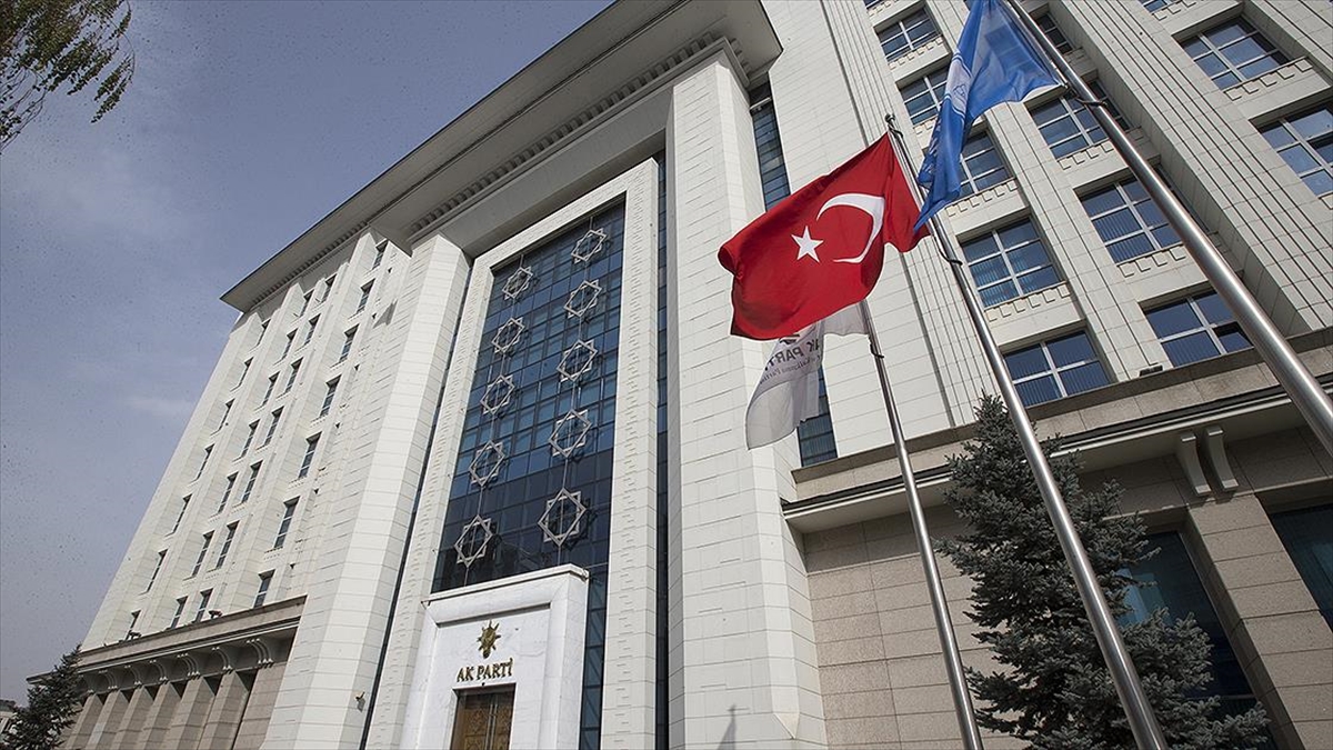 AK Parti'de daha önce 17 Kasım'a kadar devam edeceği açıklanan
