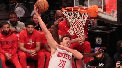 İSTANBUL (AA) – NBA’de normal sezona 13 ma&ccedil;la devam edildi.