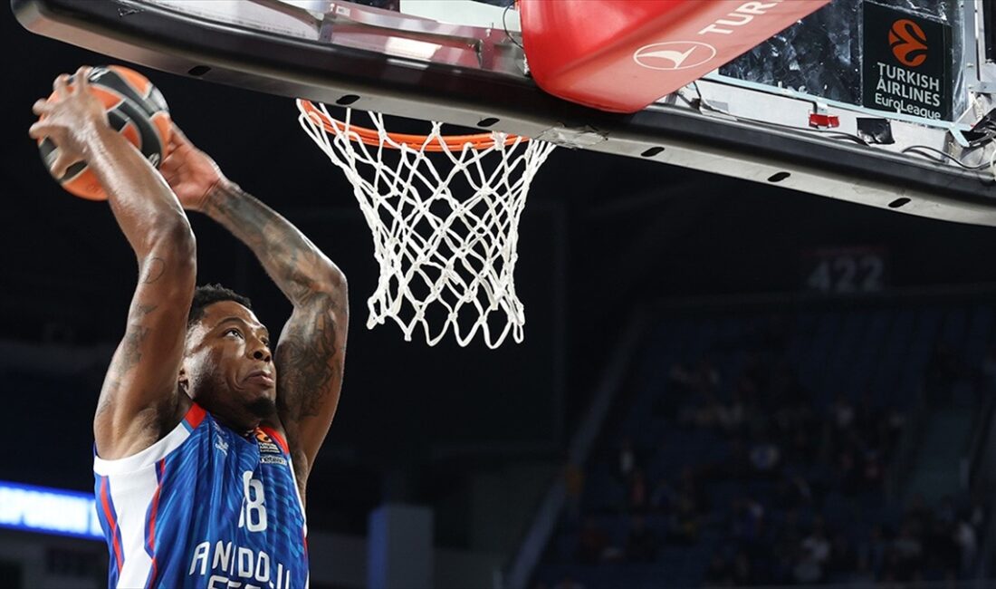 Anadolu Efes Erkek Basketbol Takımı, THY Avrupa Ligi'nin altıncı haftasında