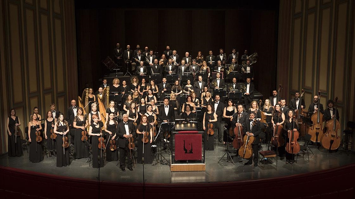Ankara Devlet Opera ve Balesi (ADOB), Türkiye Cumhuriyeti'nin kurucusu, Büyük