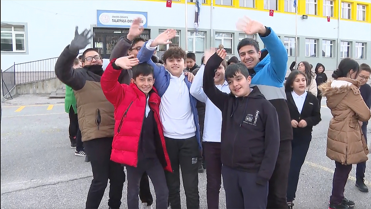Milli Eğitim Bakanlığına (MEB) bağlı ilk ve ortaöğretim kurumlarındaki yaklaşık
