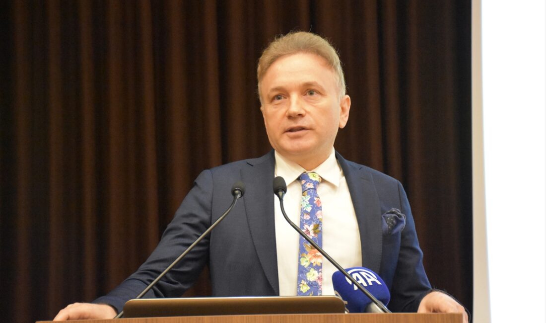 ANTALYA (AA) – Akdeniz Üniversitesi ev sahipliğinde düzenlenen Antalya Uluslararası