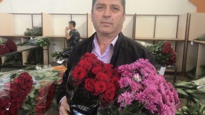 ANTALYA (AA) – Türkiye'de kesme çiçek üretiminin önemli bir bölümünün