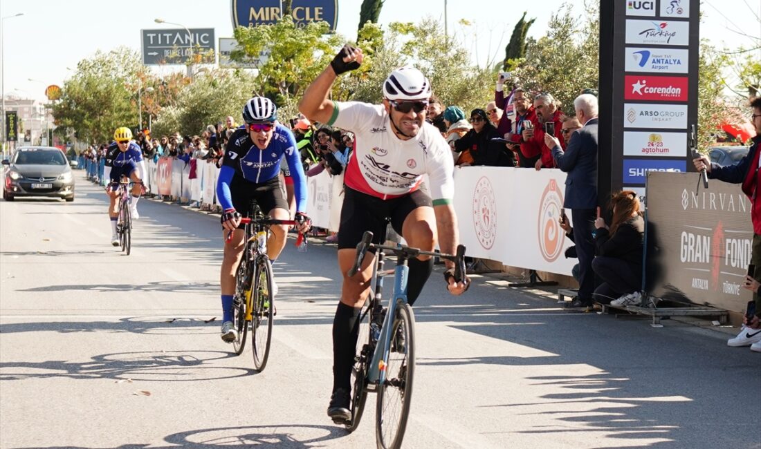 ANTALYA (AA) – Antalya'da üçüncüsü düzenlenen "Nirvana Gran Fondo Dünya