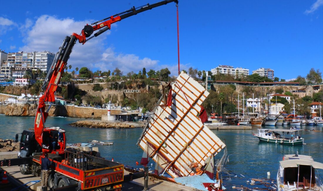 ANTALYA (AA) – Antalya Büyükşehir Belediyesince, kentte hafta sonu etkili