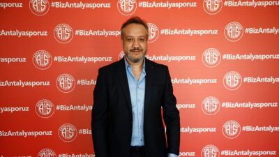 Antalyaspor Başkanı Boztepe, "Bu kulübün sahibi Antalyaspor'a gönül veren taraftarlar.