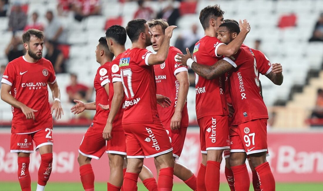 Bitexen Antalyaspor, Trendyol Süper Lig'in 14. haftasında yarın Atakaş Hatayspor