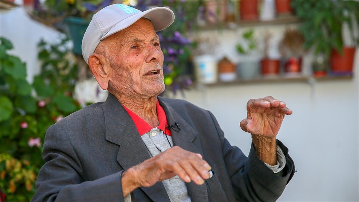 Gazi Mustafa Kemal Atatürk'ü iki kez dünya gözüyle görme şansı