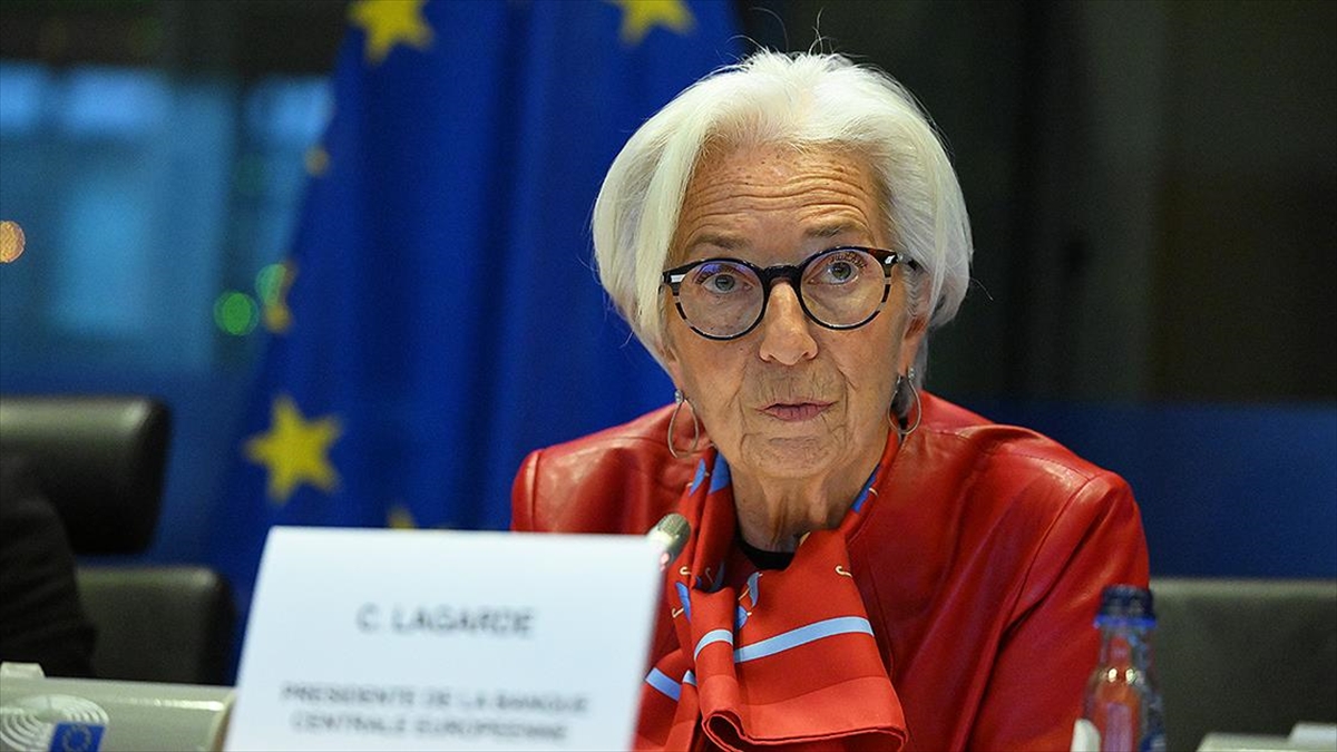 Avrupa Merkez Bankası (ECB) Başkanı Christine Lagarde, Avro Bölgesi'nde gelecek