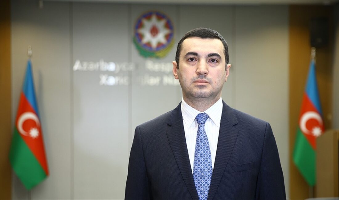 Azerbaycan Dışişleri Bakanlığı Sözcüsü Ayhan Hacızade, "Ermenistan ve Fransa'nın, bölgedeki