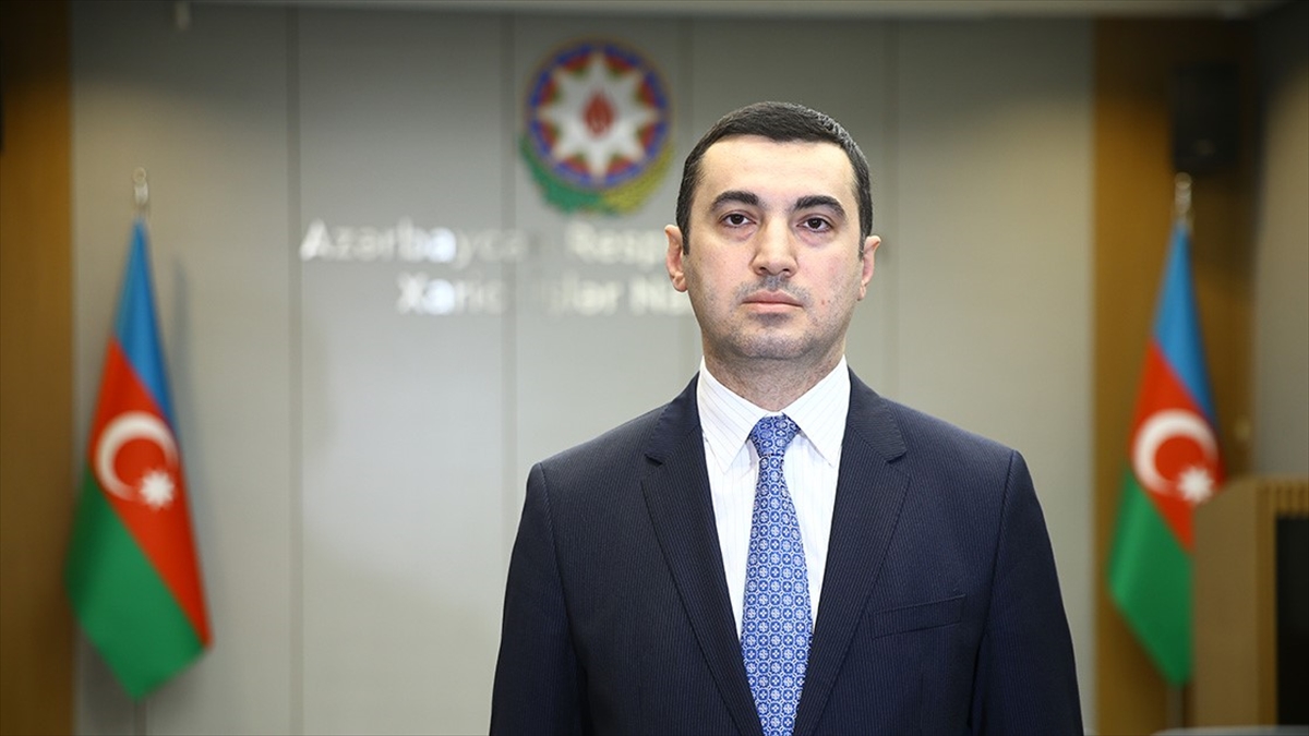 Azerbaycan Dışişleri Bakanlığı Sözcüsü Ayhan Hacızade, "Ermenistan ve Fransa'nın, bölgedeki