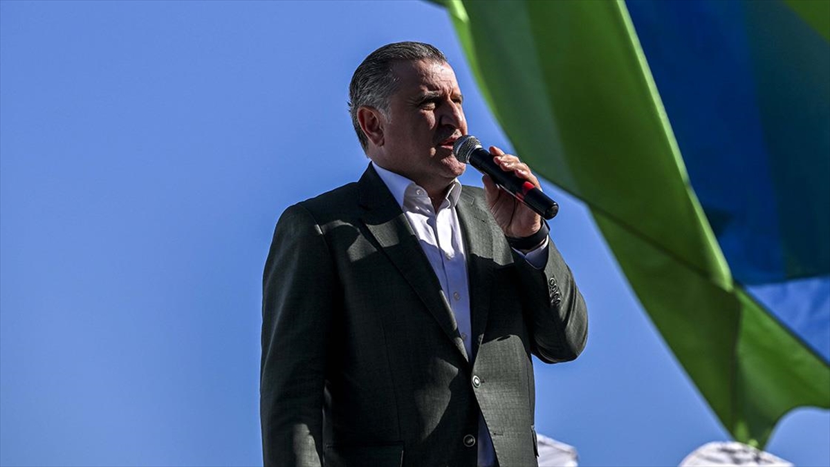 Gençlik ve Spor Bakanı Osman Aşkın Bak, "Kulüplerimiz, sporcularımız tepki