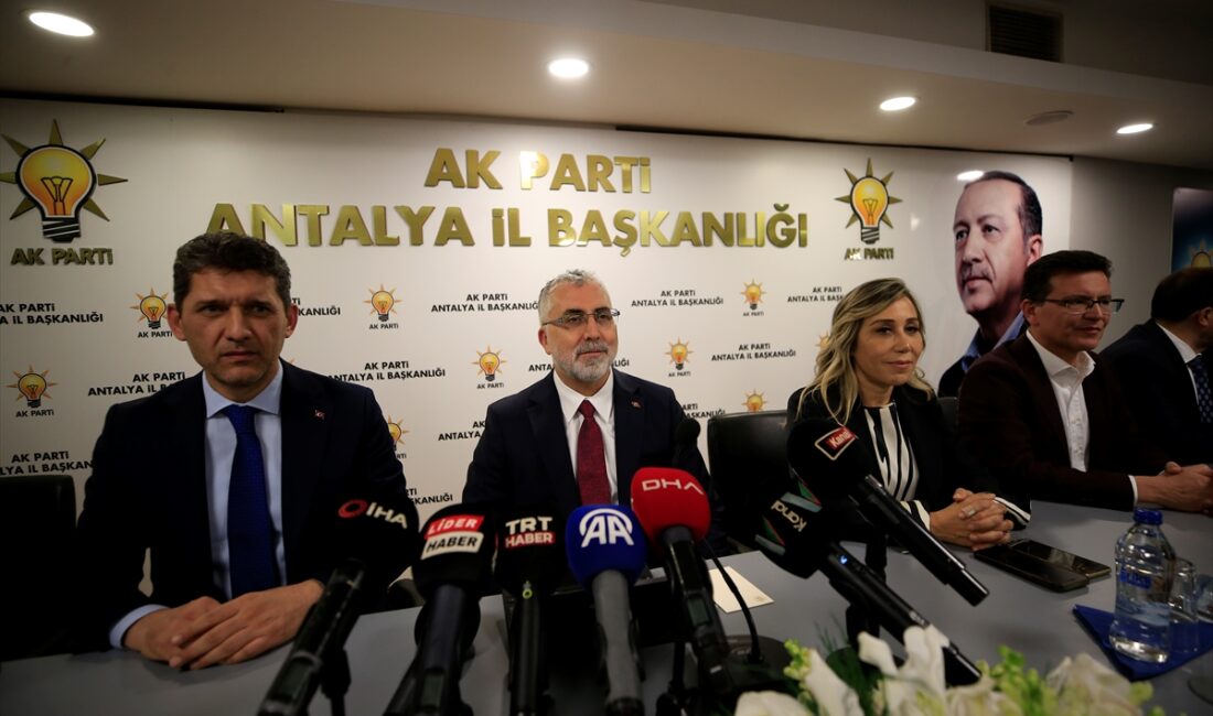 - "Gazzeli kardeşlerimizin yalnız olmadığını tüm dünyaya ilan etmeye devam