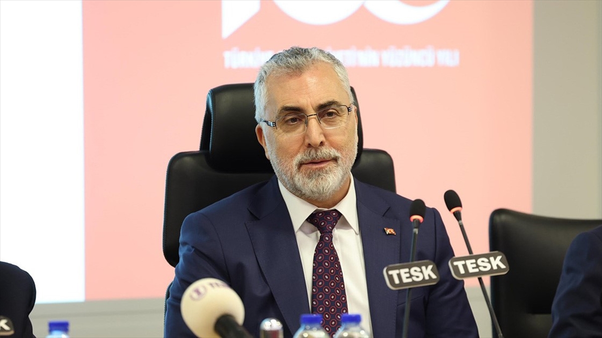 Çalışma ve Sosyal Güvenlik Bakanı Vedat Işıkhan, "Büyük ve güçlü