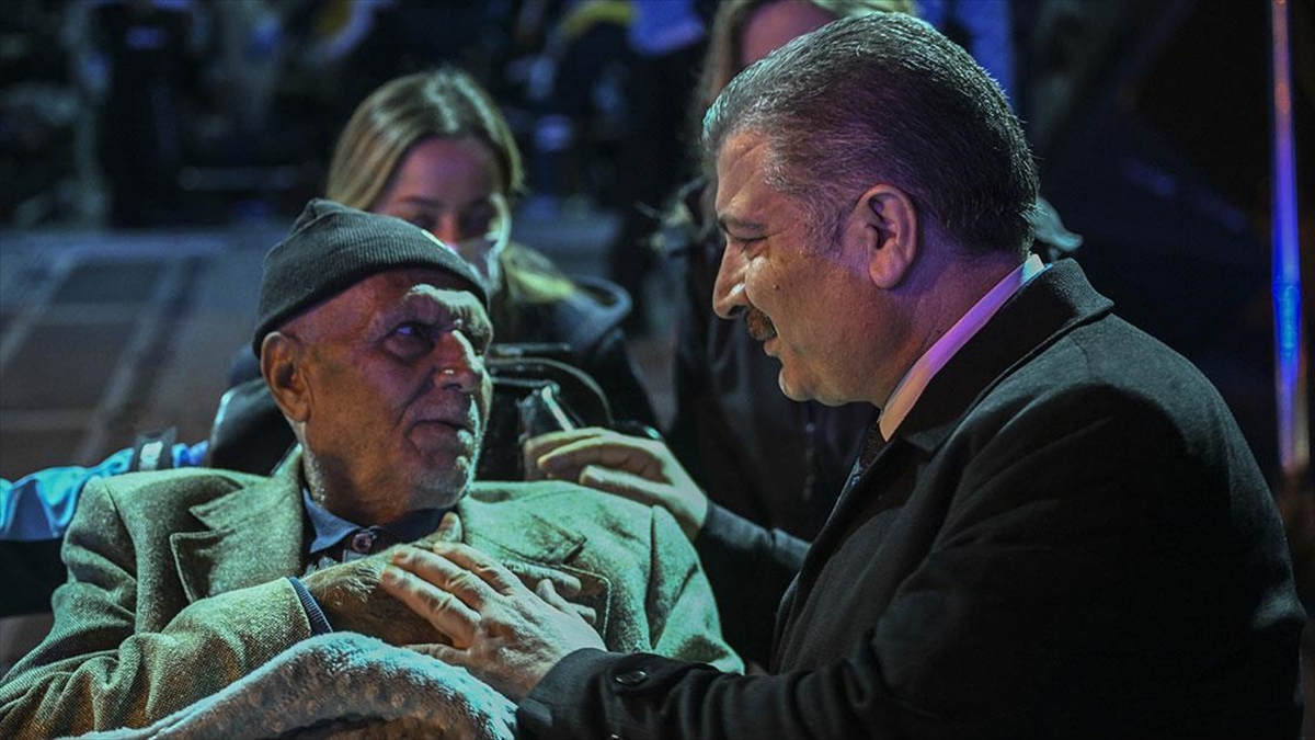 ANKARA (AA) – Koca, sosyal medya hesabından hastaların tedavi s&uuml;re&ccedil;lerine