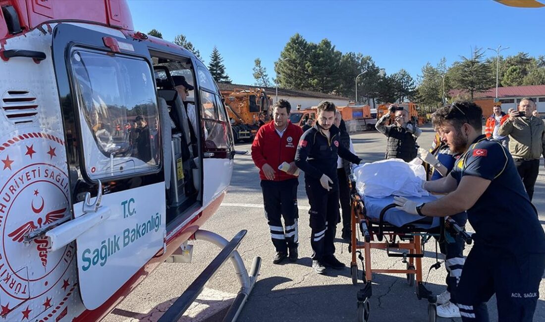 Bartın Devlet Hastanesinde tedavisi süren 8 aylık bebek, ambulans helikopterle