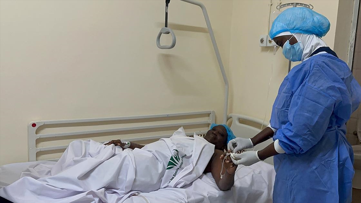 Batı Afrika’nın ilk organ nakli, Türk doktorların iş birliğinde Senegal'in