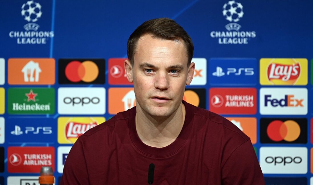 Bayern Münih'in kalecisi Manuel Neuer, Galatasaraylı futbolcu Mauro Icardi'nin korkusuz