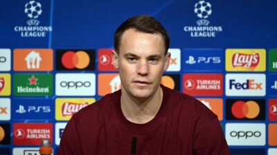 Bayern Münih'in kalecisi Manuel Neuer, Galatasaraylı futbolcu Mauro Icardi'nin korkusuz