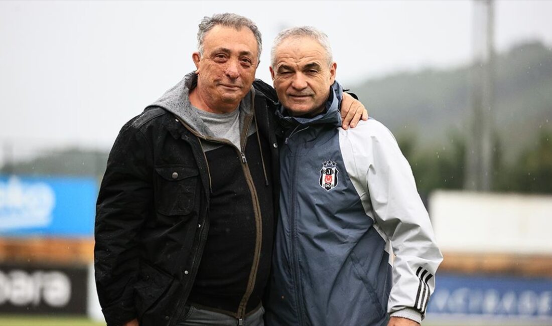 Beşiktaş Futbol Takımı, yeni teknik direktörü Rıza Çalımbay yönetiminde ilk