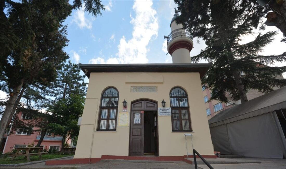 Bilecik'te Ertuğrul Gazi tarafından 13. yüzyılda inşa ettirilen Ertuğrul Gazi