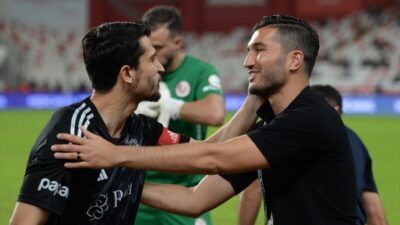 - Bitexen Antalyaspor: 0 - Beşiktaş: 1 (İlk yarı) 