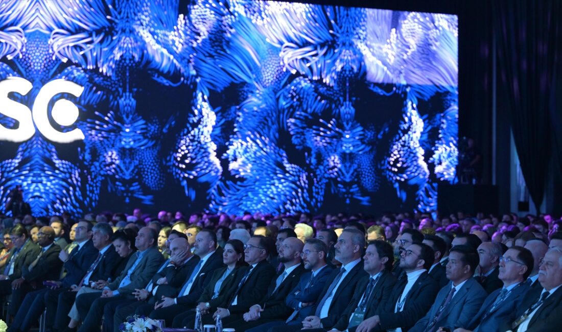 BM Küresel İletişim Başkanı Fleming, "Yapay zekanın, dezenformasyonun yayılmasını hızlandırmak