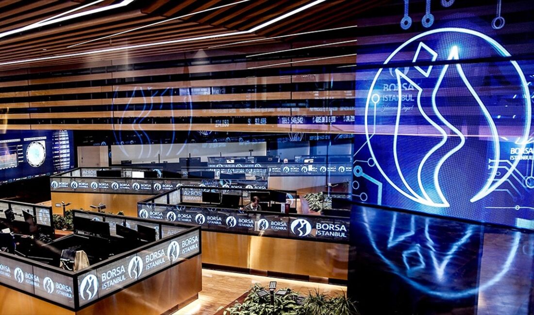 Borsa İstanbul'da BIST 100 endeksi, haftaya yüzde 1,13 yükselişle 7.792,84
