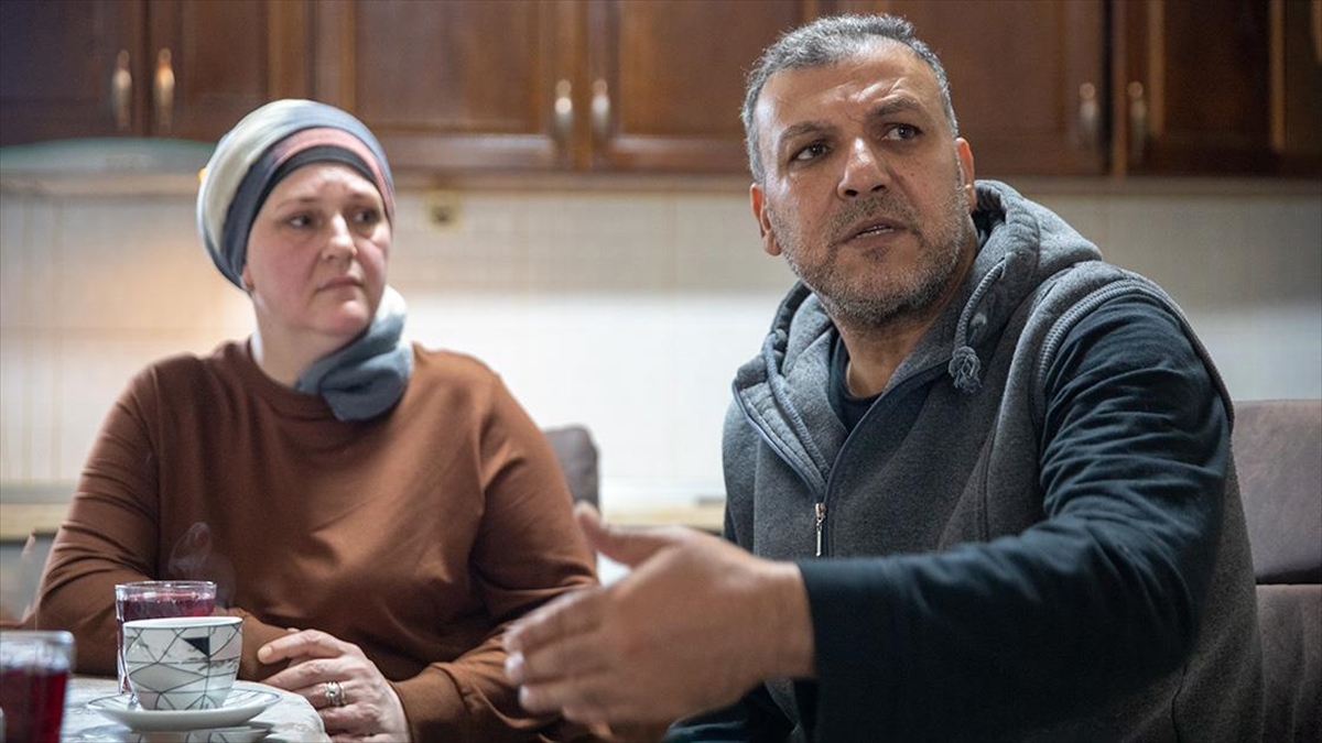 İsrail'in düzenlediği saldırılar nedeniyle Gazze'den tahliye edilen ve pazartesi Bosna