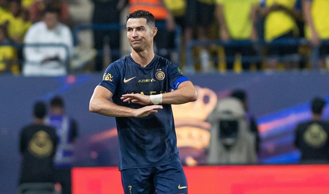 Suudi Arabistan ekibi Al Nassr'da forma giyen Portekizli yıldız Cristiano