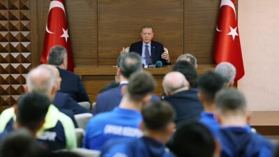 Cumhurbaşkanı Recep Tayyip Erdoğan, Rize Valiliğine ziyarette bulundu ve valilikte